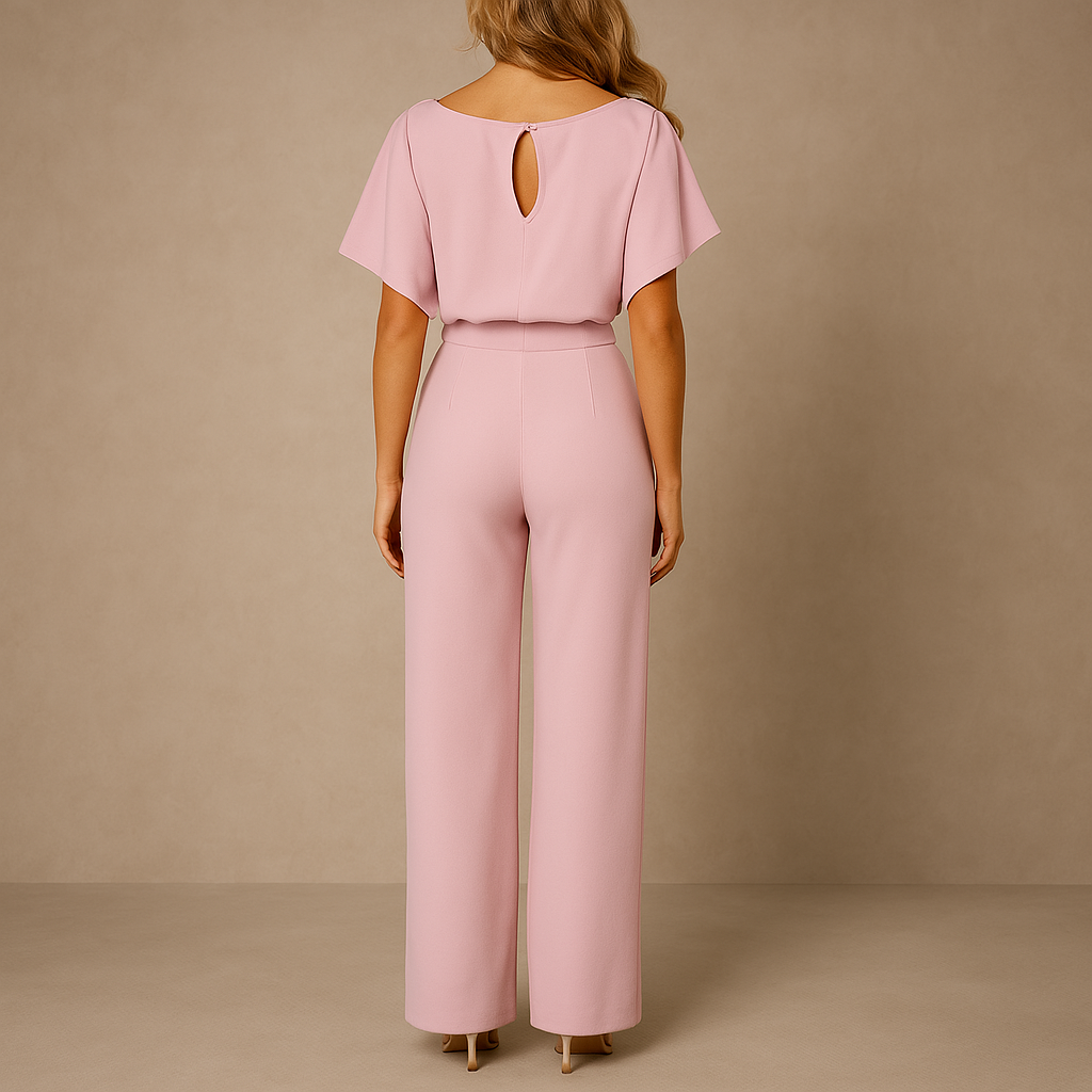 Women’s casual-chic jumpsuit with elegant tailored fit, ideal for brunch, casual days out or evening events