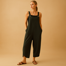 Women’s lightweight summer jumpsuit with relaxed fit, ideal for warm-weather outings, holidays, and beach days