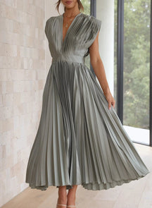 Timeless Maxi Dress - Elegant and Versatile